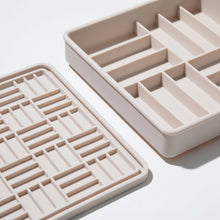 Load image into Gallery viewer, DOGGED SLOW FEEDER 3-IN-1 PARQUET SAND