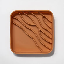 Load image into Gallery viewer, DOGGED SLOW FEEDER BEACH NUTMEG