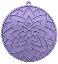 Load image into Gallery viewer, SODAPUP E-MAT LOTUS WITH SUCTION CUPS LIGHT PURPLE