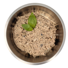 Load image into Gallery viewer, BIG COUNTRY RAW SALMON DINNER CARTON 4LB