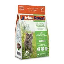 Load image into Gallery viewer, FELINE NATURAL FREEZE DRIED CHICKEN &amp; LAMB FEAST 800G
