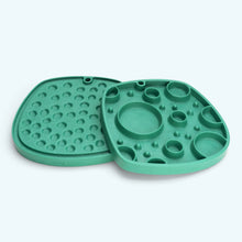 Load image into Gallery viewer, WEST PAW SEAFLEX FEAST MAT BUBBLES
