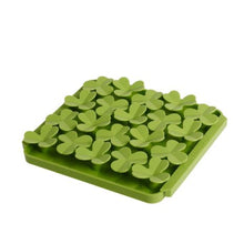 Load image into Gallery viewer, TALL TAILS SILICONE MAT CLOVER
